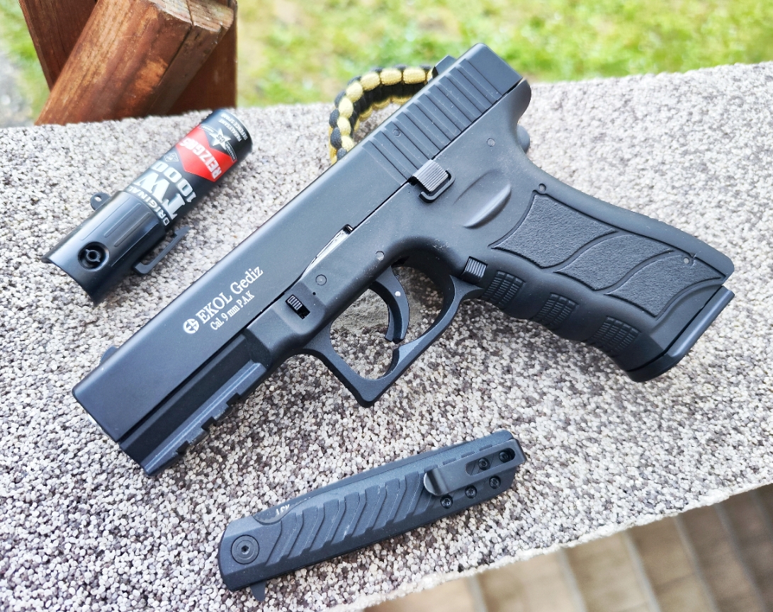Ekol Gediz 9 mm PAK kaliberű fegyverek