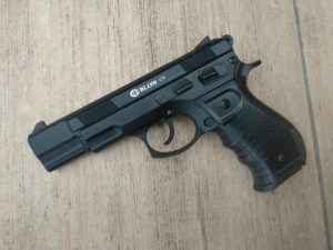 BLOW C75 Fekete Színben 9 mm PAK kaliberű fegyverek