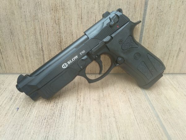 BLOW F90 Fekete 9 mm PAK kaliberű fegyverek