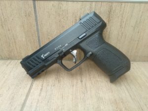 Kuzey P122 Fekete 9 mm PAK kaliberű fegyverek