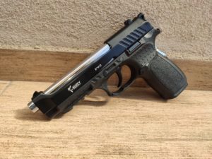 Kuzey F92 9 mm PAK kaliberű fegyverek