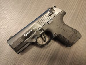 Blow TR14 A Fekete 9 mm PAK kaliberű fegyverek