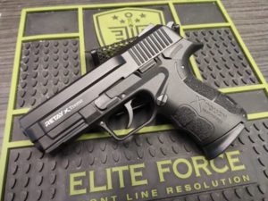 Retay Xtreme fekete 9 mm PAK kaliberű fegyverek