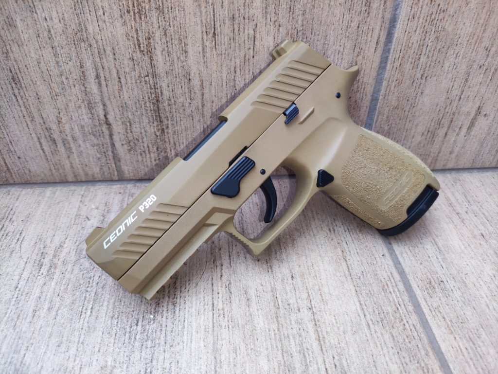 Ceonic P320 FDE 9 mm PAK kaliberű fegyverek