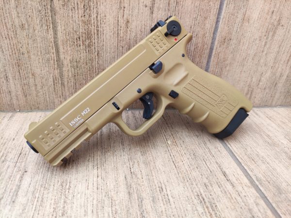 Ceonic ISSC M22 FDE 9 mm PAK kaliberű fegyverek