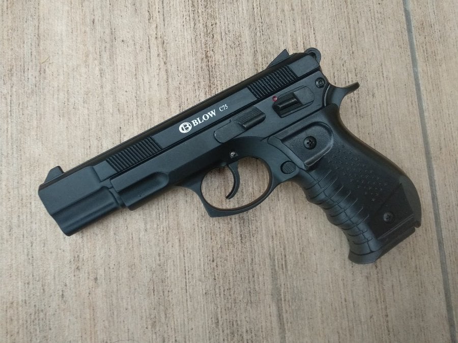 Blow C75 HASZNÁLT! 9 mm PAK kaliberű fegyverek